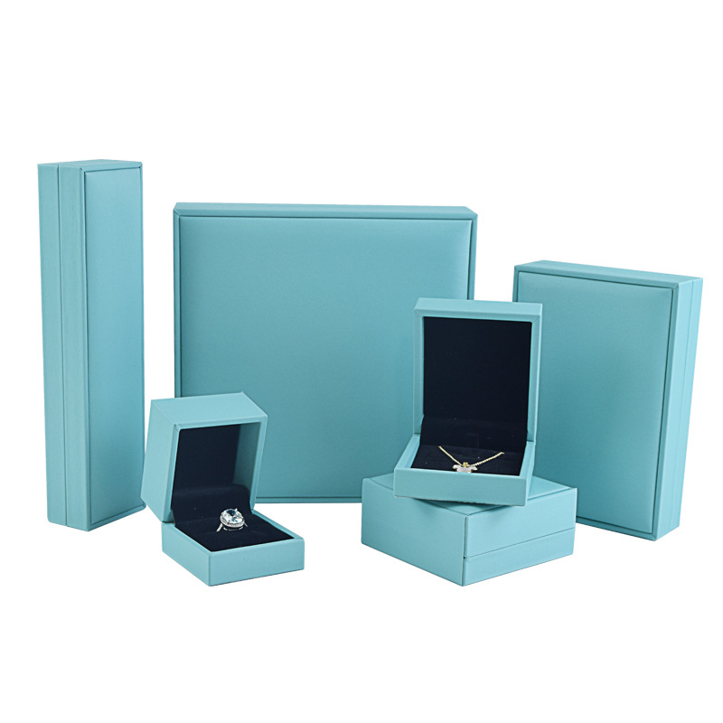 Brushed PU Leather Luxury Flip-Top Jewelry Box detail 9