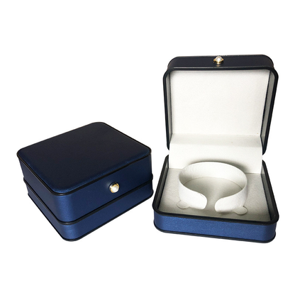 Pearl-Clasp PU Leather Jade Jewelry Flip-Top Box detail 1