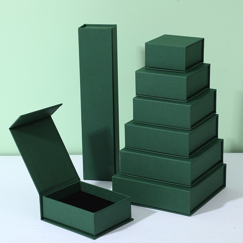Versatile Magnetic Flip-Top Jewelry Box 展示图 2