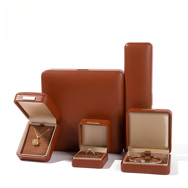 Premium PU leather rounded flip-top jewelry box detail 2