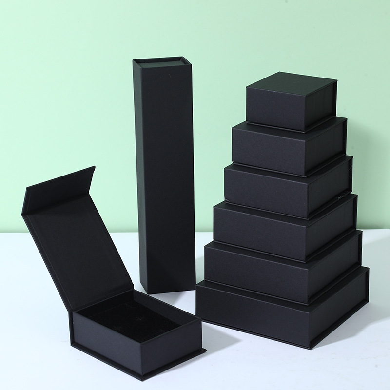 Versatile Magnetic Flip-Top Jewelry Box 展示图 3