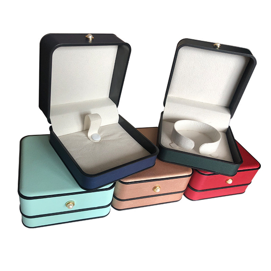 Pearl-Clasp PU Leather Jade Jewelry Flip-Top Box detail 8