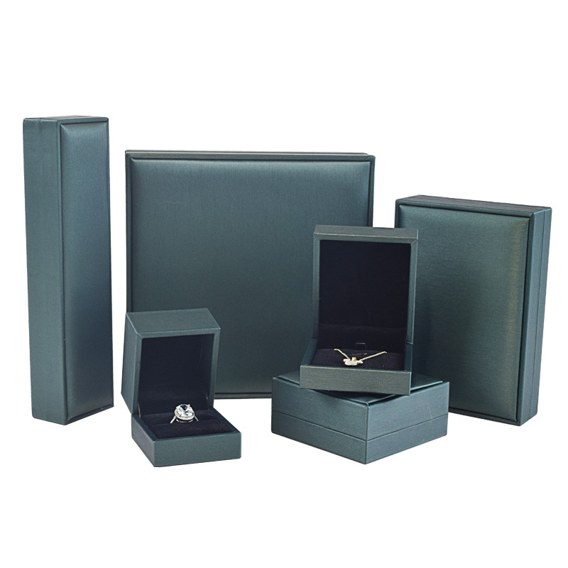 Brushed PU Leather Luxury Flip-Top Jewelry Box detail 3